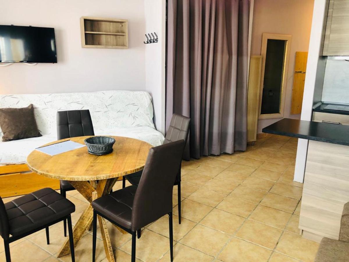 Apartamentos Pie De Pistas Mikka 3000 Pas De La Casa Exterior foto