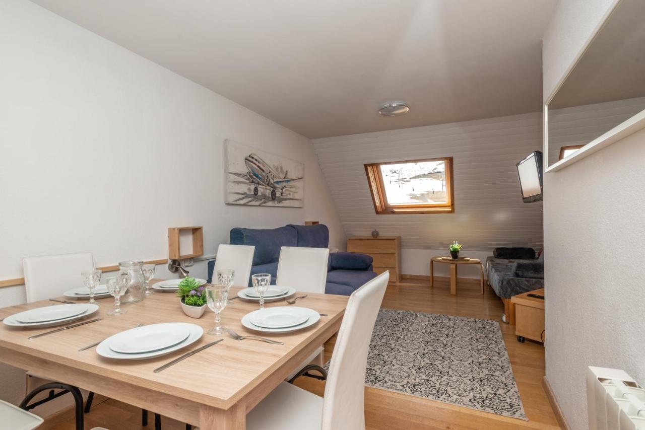 Apartamentos Pie De Pistas Mikka 3000 Pas De La Casa Exterior foto