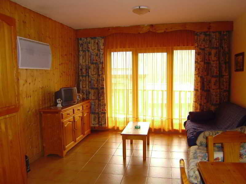 Apartamentos Pie De Pistas Mikka 3000 Pas De La Casa Exterior foto
